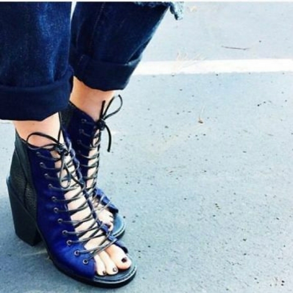 Finders Keepers-Free People Black ankle booties - Picture 6 of 6